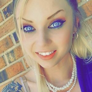 Meet your Posher, Lakyn